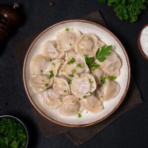 Pelmeni (små dumplings) med kalkon