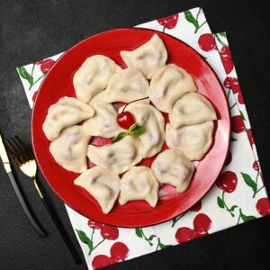 Varenyky (dumplings) med körsbär